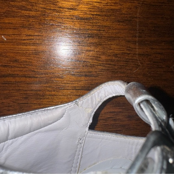 D’vanty Mary James Metallic Silver Leather T-Strap New WO Box Size EU 20 (US 5) - Picture 6 of 7